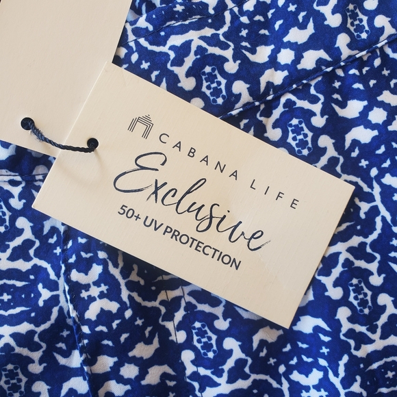 Cabana Life 50+ UPF Blue and White Indigo Print Shorts in Size Small NWT - Picture 4 of 5